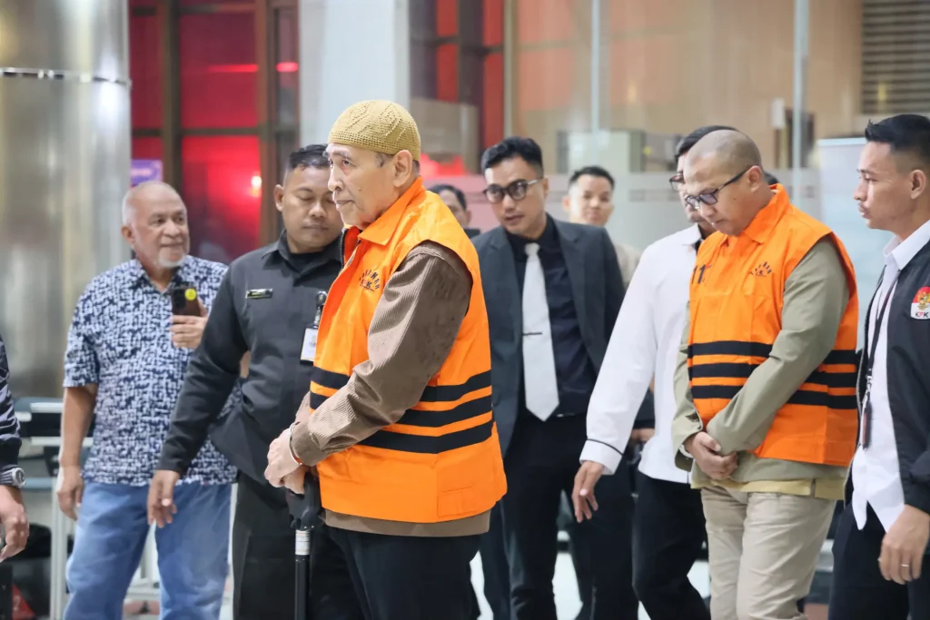 KPK Tahan Direktur Maktour dan Ketum Kesthuri dalam Kasus Korupsi Kuota Haji