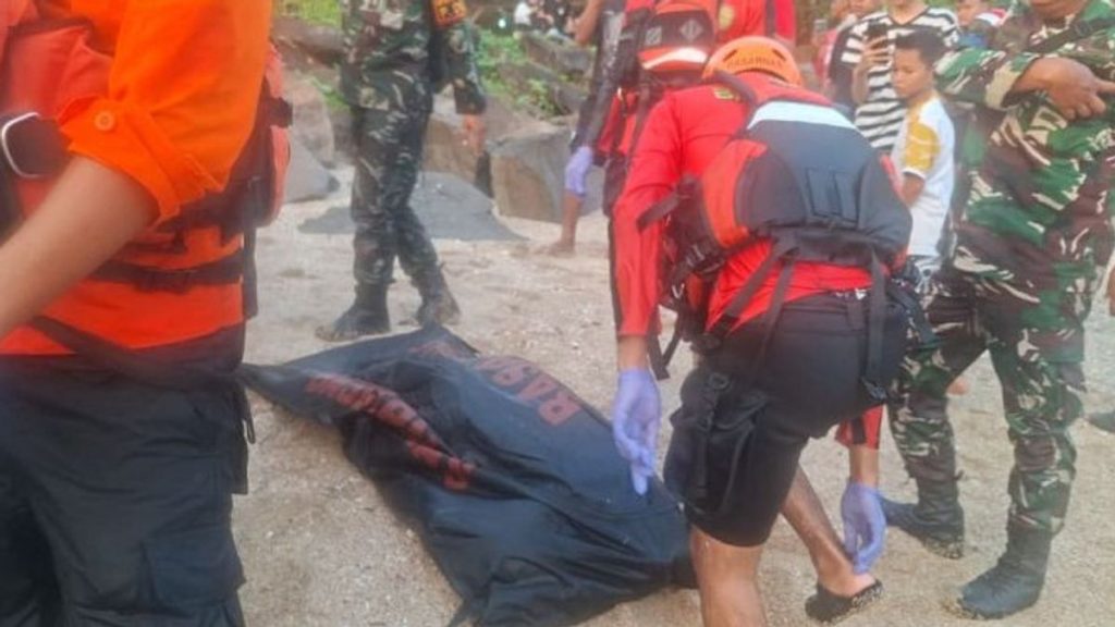 Korban Terseret Ombak di Pantai Cihara Ditemukan Meninggal Setelah Dua Hari