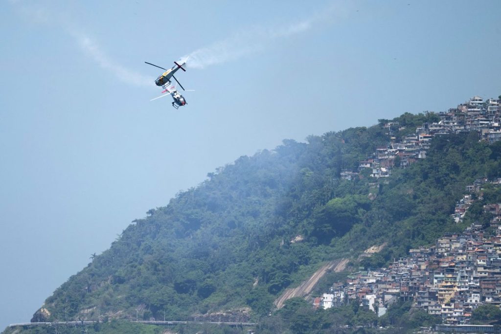 Dua Helikopter Bertabrakan di Rio de Janeiro, Enam Orang Tewas