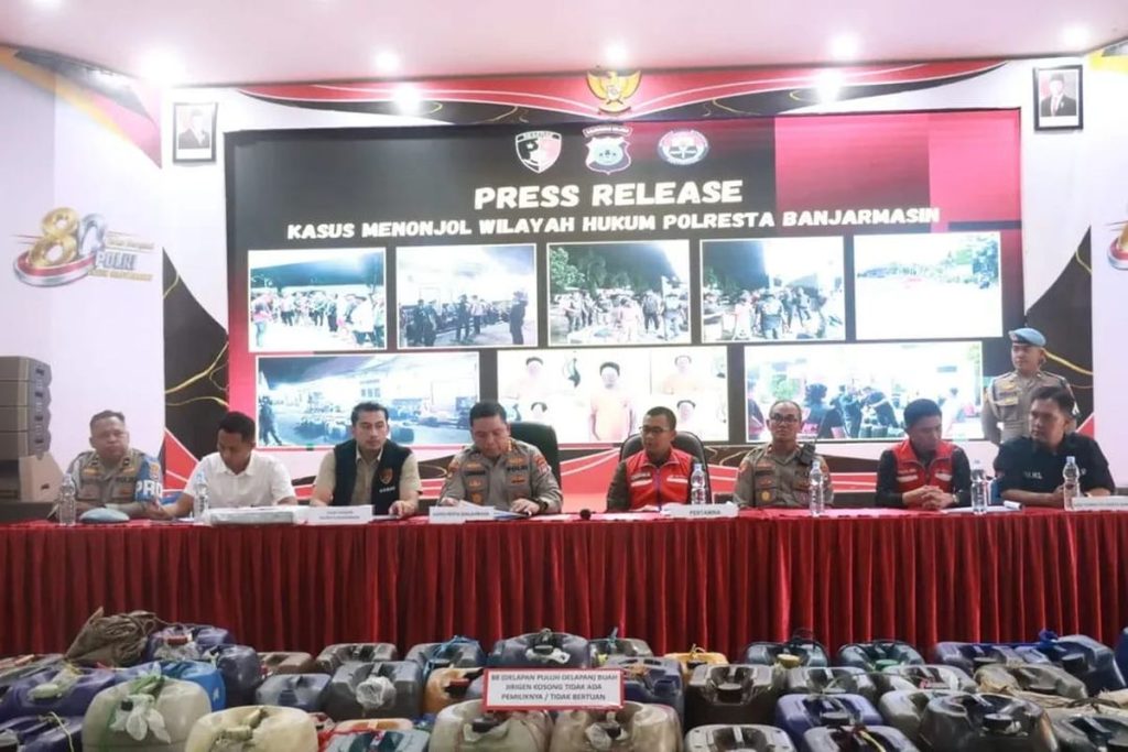 Praktik Penjualan Ilegal Pertalite di SPBU Jalan Pramuka Terbongkar, Lima Orang Jadi Tersangka