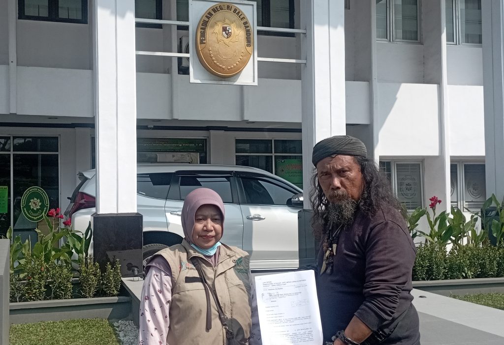 Guru PPPK yang Dipecat Bupati Bandung Tempuh Praperadilan