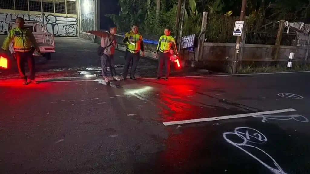 Pemotor Tewas dalam Tabrakan Beruntun Tiga Kendaraan di Jalan Kaliurang Sleman