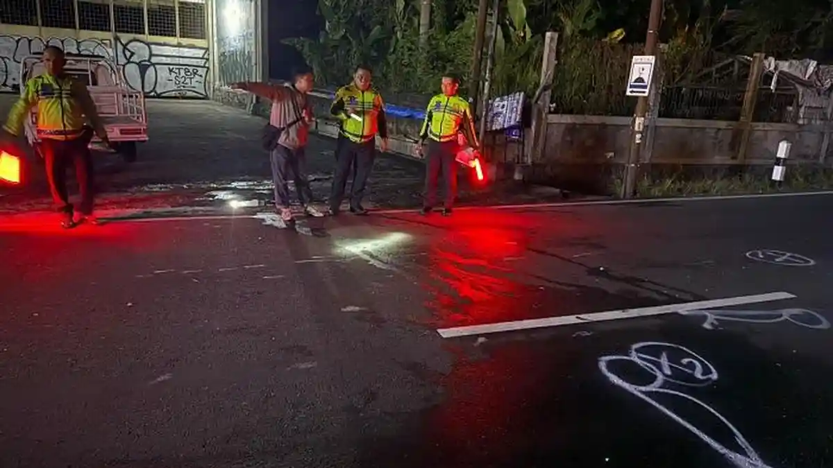 Pemotor Tewas dalam Tabrakan Beruntun Tiga Kendaraan di Jalan Kaliurang Sleman