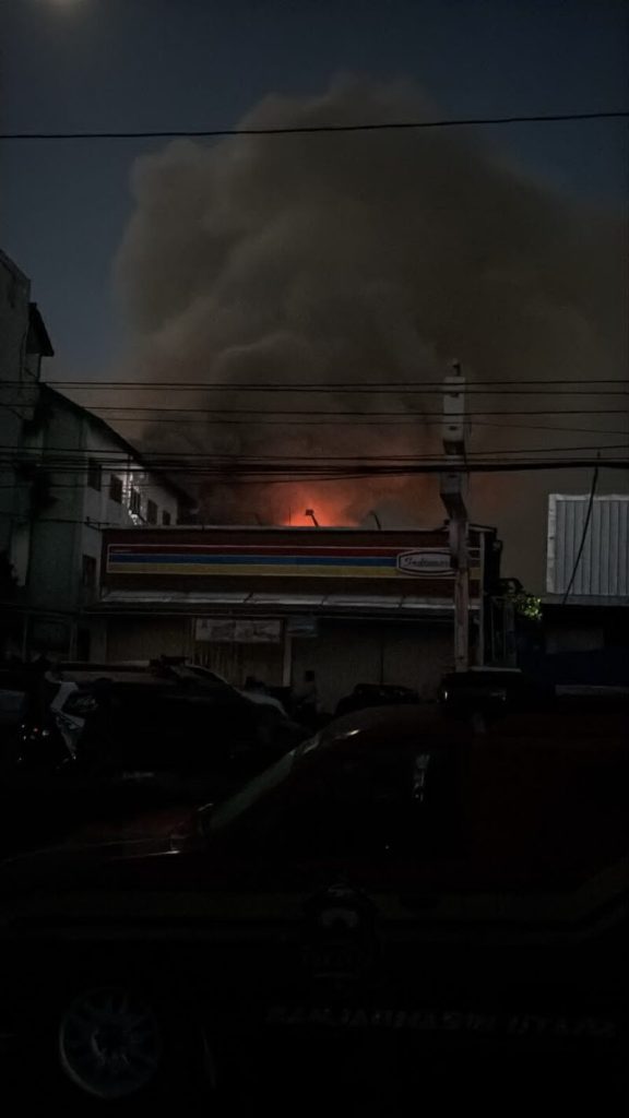 Kebakaran Hebat di Gang Kalimantan 1, Gedung SMK Muhammadiyah 1 Rusak Parah