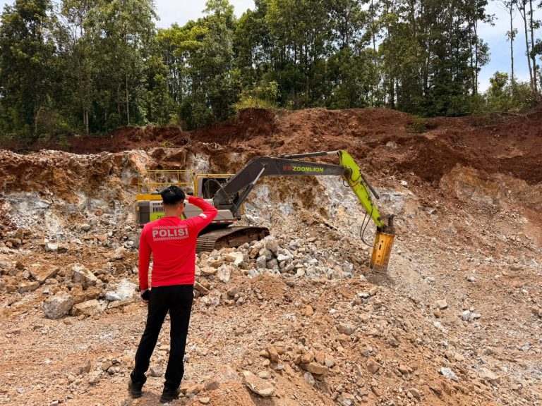 Polda Sultra Sita Tiga Excavator dalam Kasus Tambang Ilegal di Kolaka