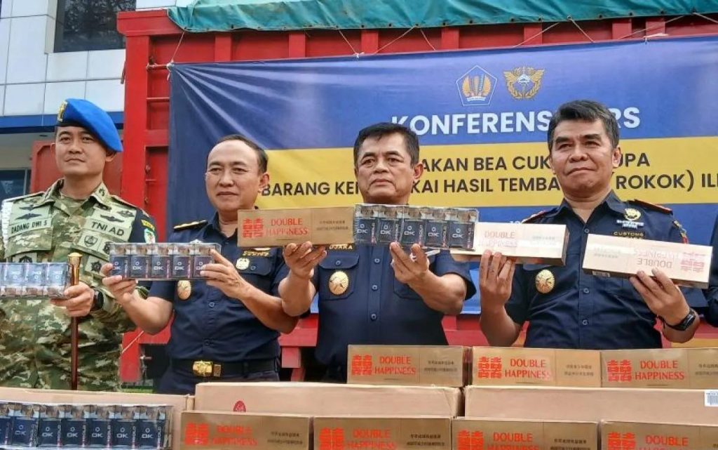 Bea Cukai Bongkar Pengiriman Rokok Ilegal dari Jawa ke Sumatera