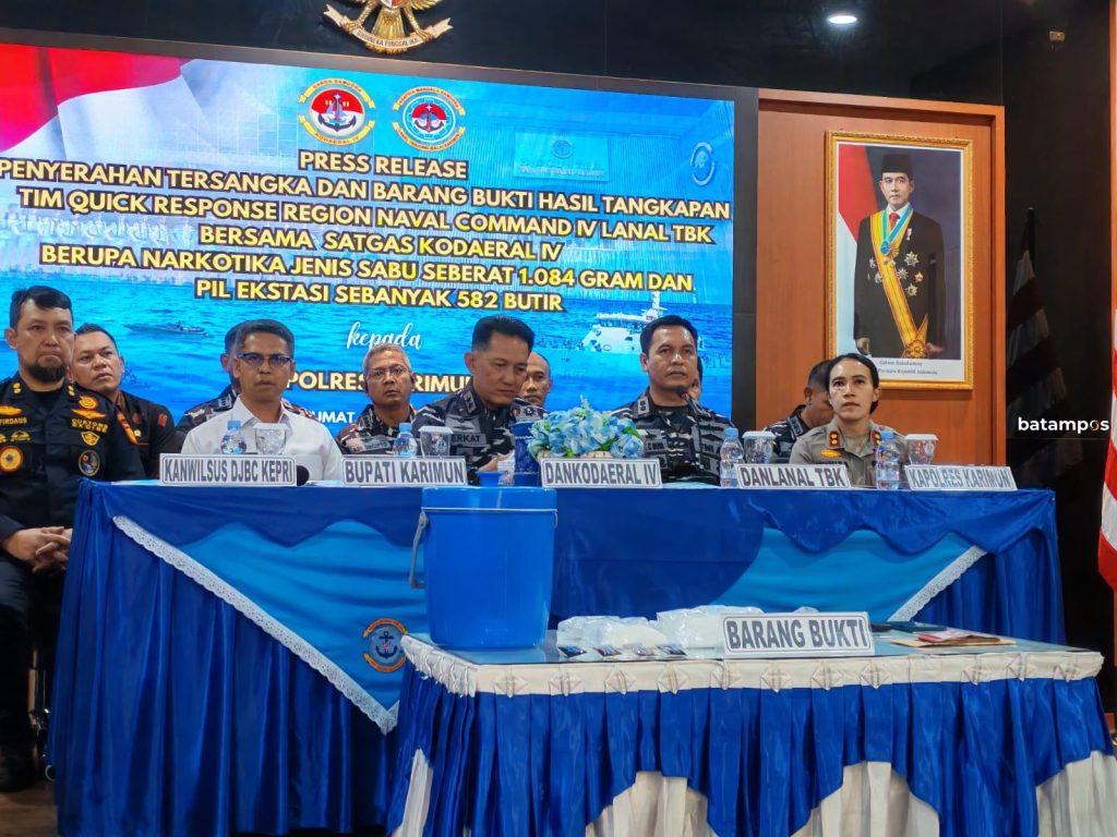 Kurir Narkoba Berusia 67 Tahun Ditangkap, Diduga Terhubung Jaringan Malaysia