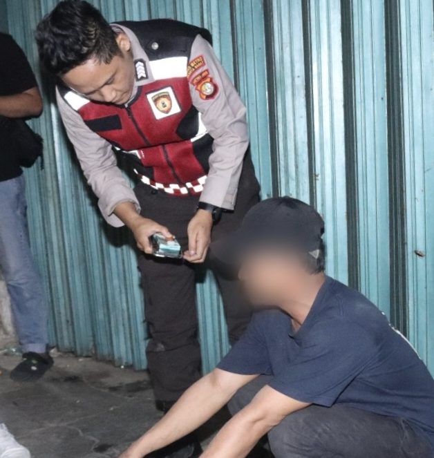 Polisi Amankan Pria Pembawa Sabu Saat Operasi Kamtibmas di Jakarta Barat