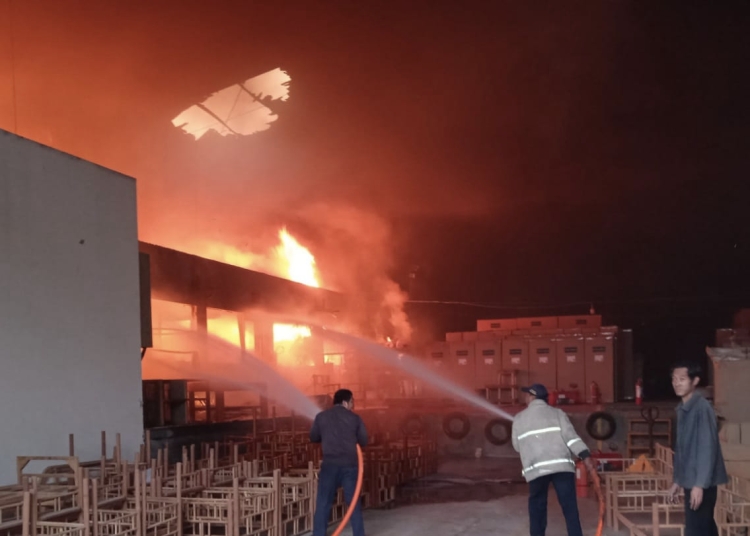 Gudang Mebel di Jepara Terbakar, Kerugian Ditaksir Rp600 Juta