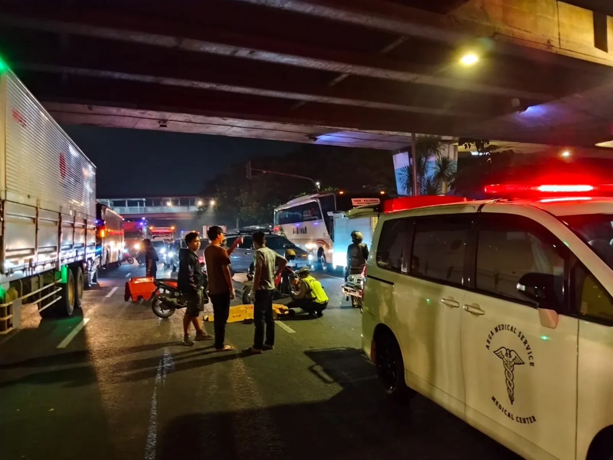 Wanita Tewas Terlindas Truk di Daan Mogot, Sopir Sempat Tinggalkan Lokasi