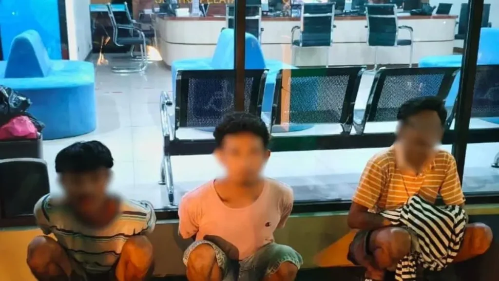 Patroli Brimob di Warakas Berbuah Penangkapan Tiga Pria Pembawa Sabu
