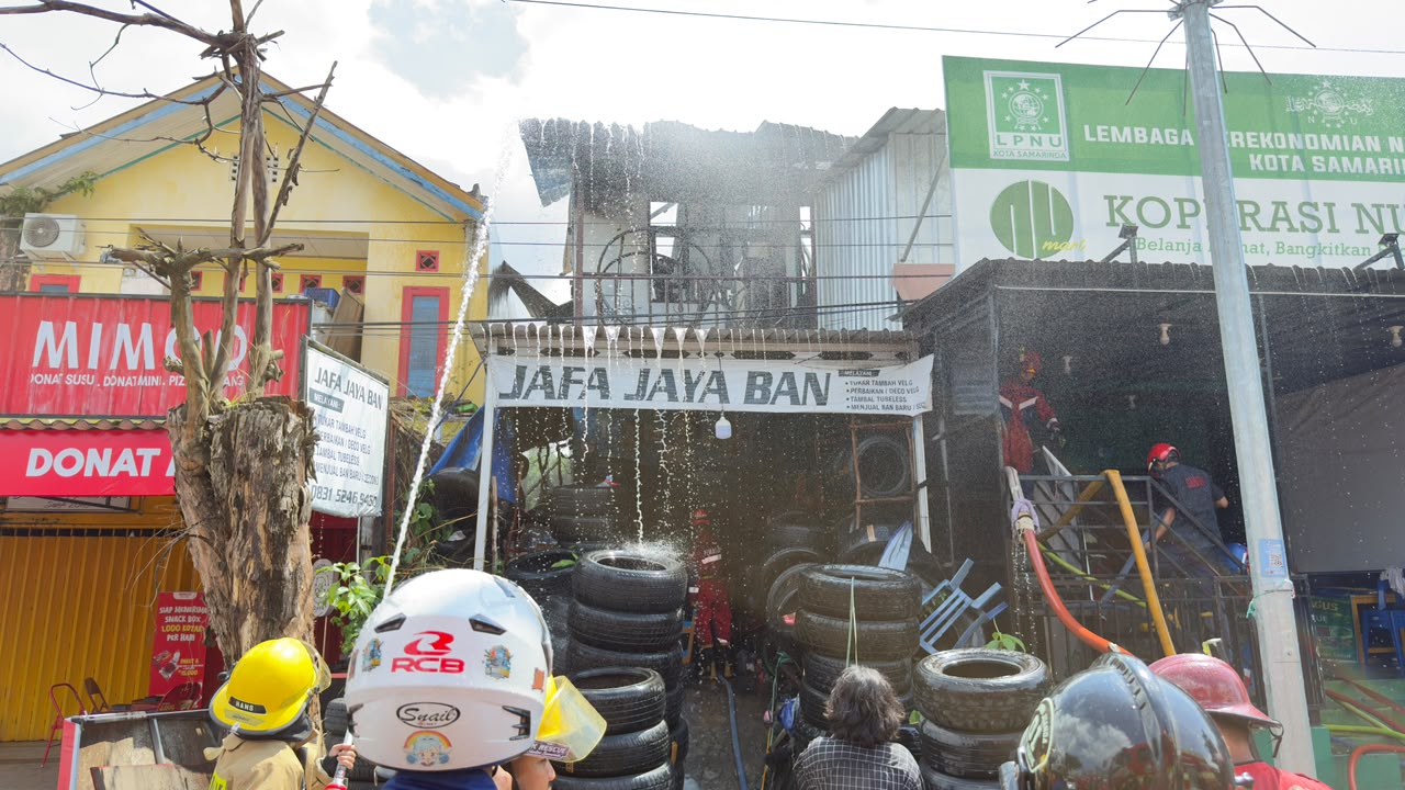 Kebakaran Dua Ruko di Samarinda Berhasil Dipadamkan, Tidak Ada Korban Jiwa