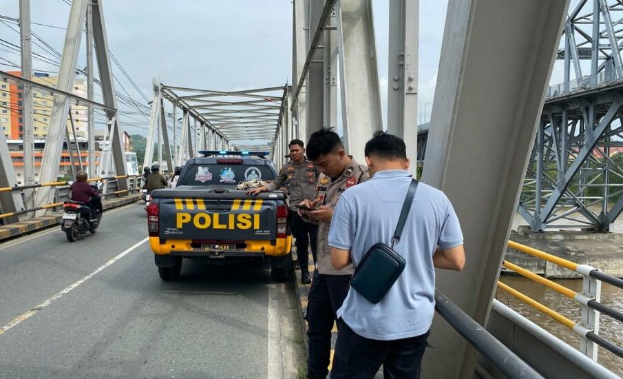 Polisi Selidiki Dugaan Pria Terjun dari Jembatan Mahakam I