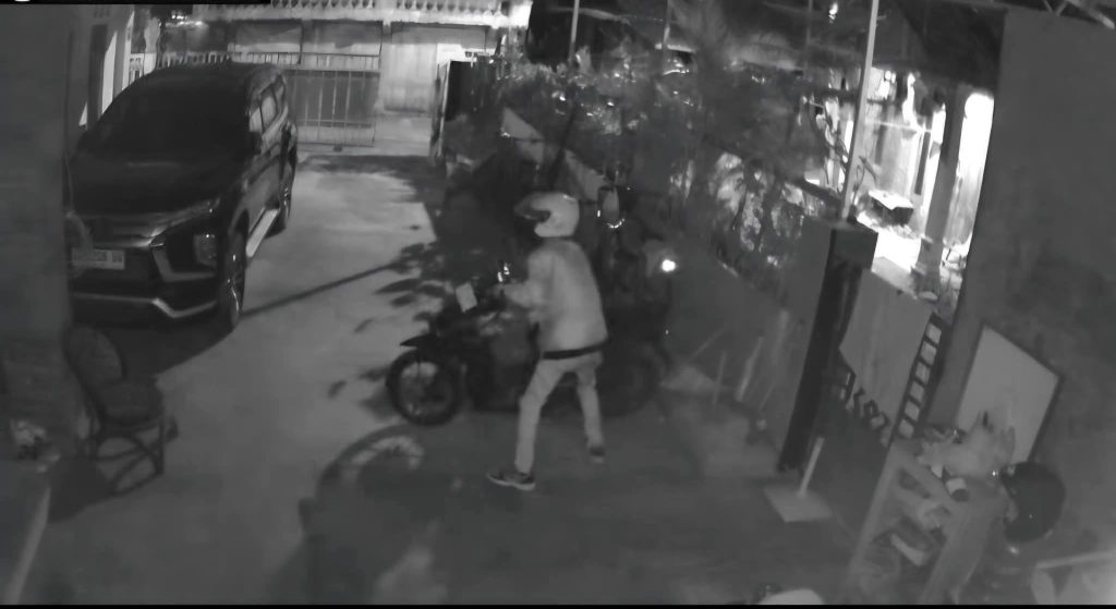 CCTV Rekam Aksi Pencurian di Ringinarum Kendal, Motor Matic Warga Raib