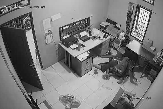 Polisi Tangkap Pelaku Perampokan Sadis Kasir PT MPT di Pelalawan