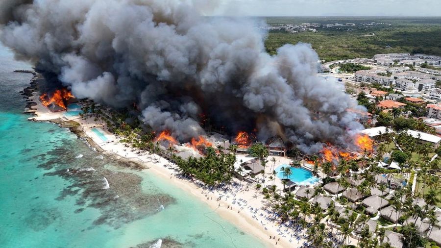 Kebakaran Resor di Karibia Tewaskan Turis Italia, 1.700 Wisatawan Dievakuasi
