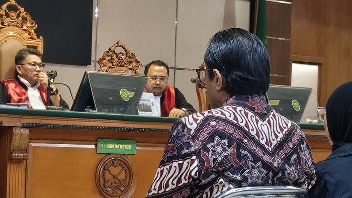 Ono Surono Bantah Terima Rp150 Juta dari Ade Kuswara di Sidang Tipikor