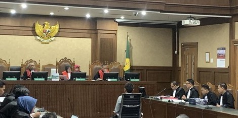 Eks Ketua Ombudsman Didakwa Terima Uang dan Rumah Rp4,8 Miliar