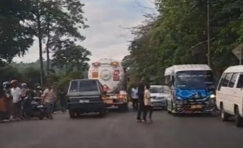 Minibus Masuk Jurang di Malibo Anai, Penyebab Masih Diselidiki