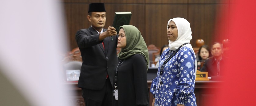 Dosen Non-ASN Curhat di MK, Gaji Rendah hingga THR Tak Dibayar