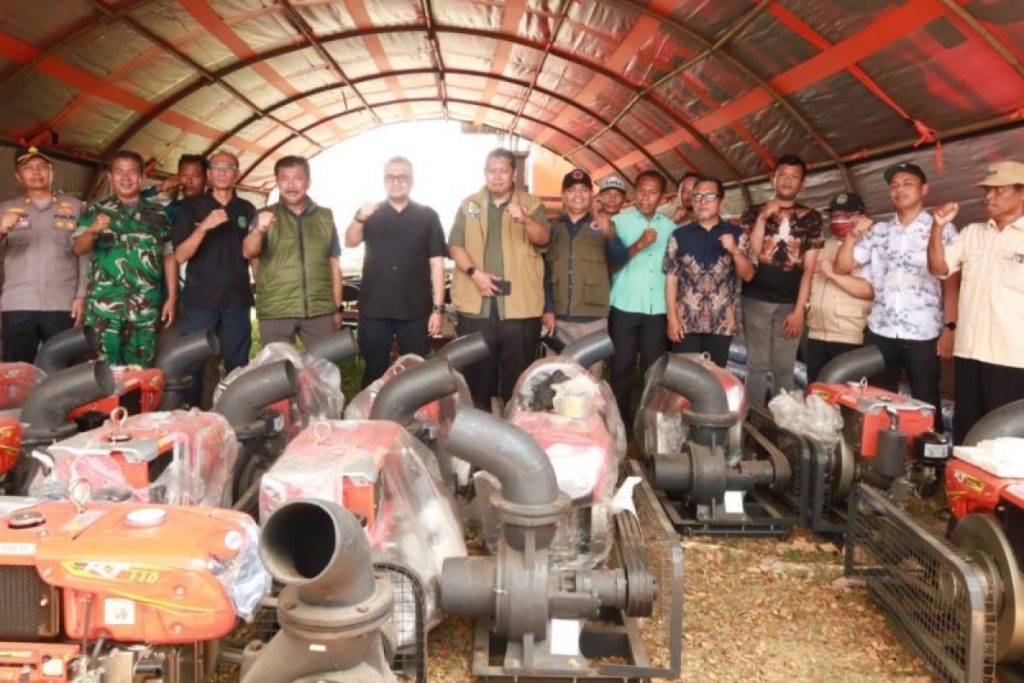 11 Mesin Pompa Masuk Kukar, Karhutla Ditangani Pertanian Disokong