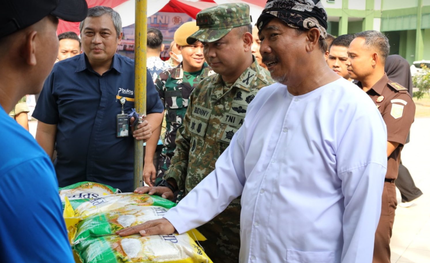 Bazar TNI di Tenggarong Buka Akses Sembako Murah dan Promosi UMKM Lokal