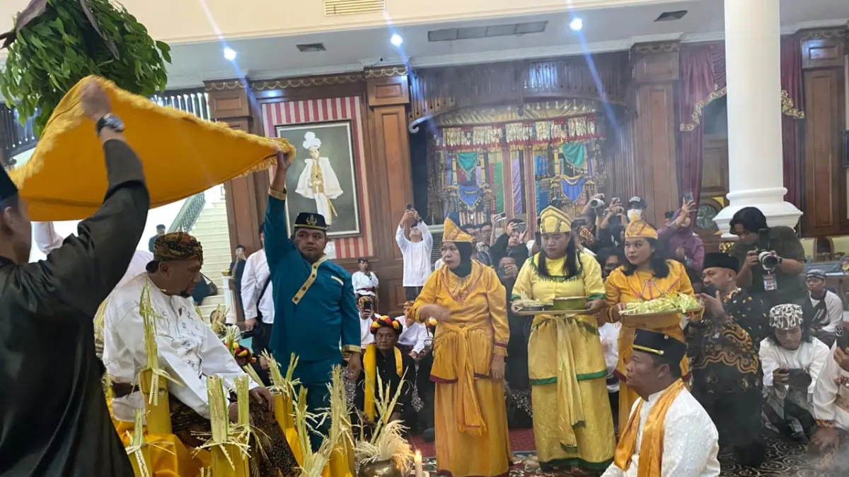 Beluluh Sultan Tandai Dimulainya Rangkaian Erau Adat Kutai 2026