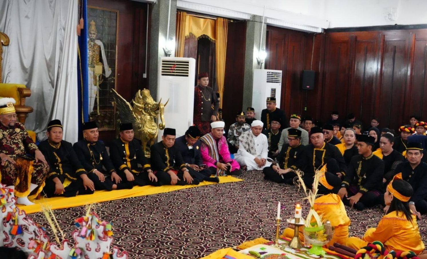 Pemkab Kukar Dorong Pelestarian Tradisi Bepelas dalam Erau 2026
