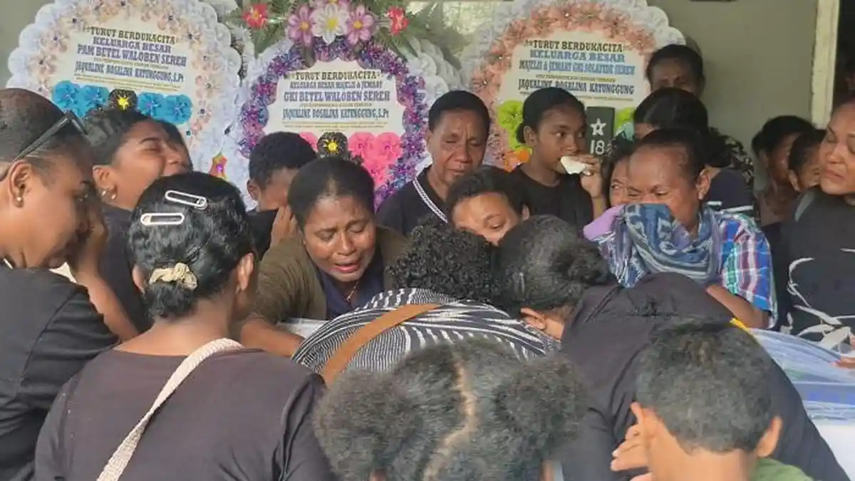 Empat Tahun Mengabdi, Guru Honorer Jayapura Berpulang