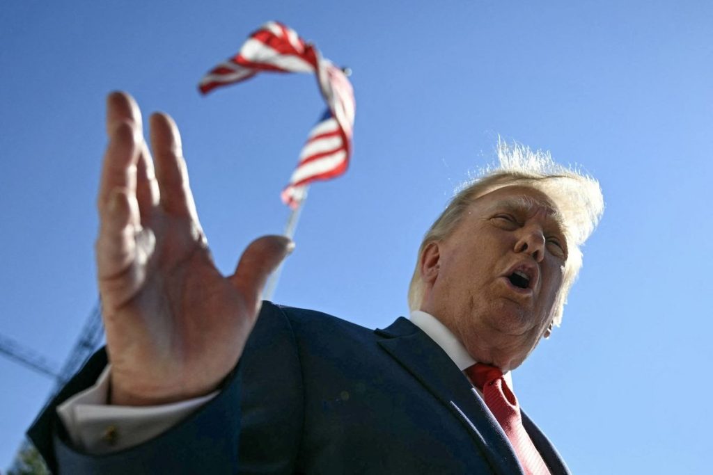 Hakim AS Hentikan Iklan Pemerintah Trump, Anggaran Rp Ratusan Miliar Disorot