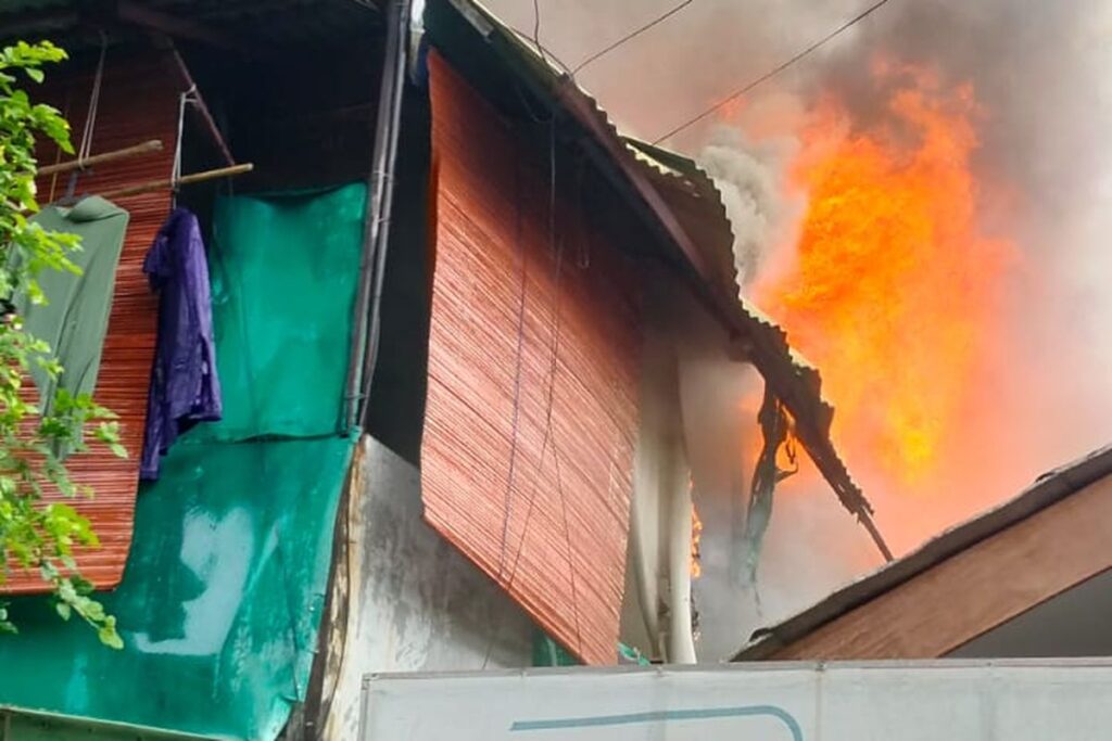 Kebakaran Permukiman di Menteng, 20 Warga Terdampak