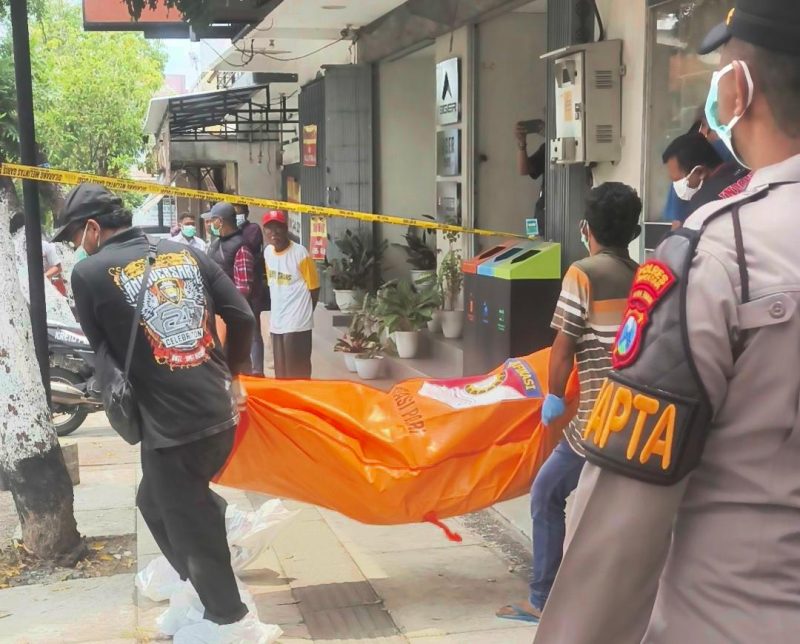 Warga Magetan Curiga Bau dari Rumah, Pria 58 Tahun Ditemukan Tak Bernyawa