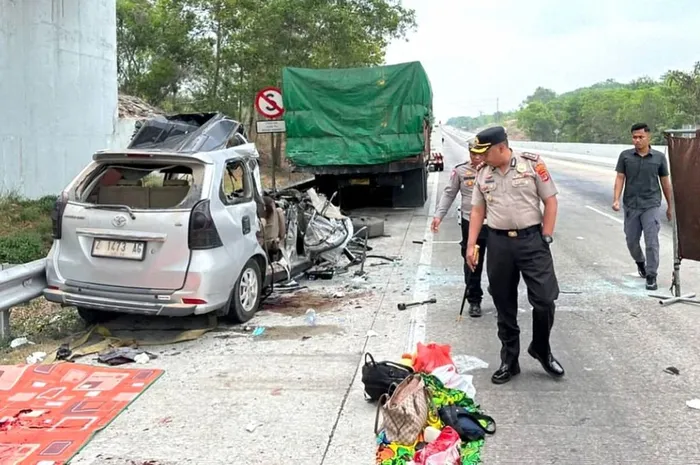 Kecelakaan Tol Terpeka Tewaskan Enam Orang, Ini Dugaan Penyebabnya
