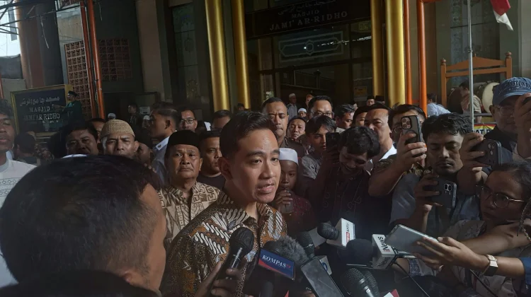 Lima Tuntutan dalam Gugatan Surat Penyetaraan Ijazah Gibran