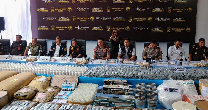 Polisi Bongkar Dua Pabrik Obat Ilegal, 492 Juta Butir Berpotensi Diproduksi