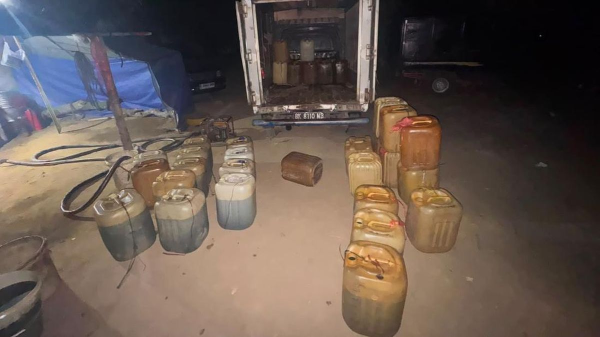 Polisi Sita 6.500 Liter Solar Subsidi di Siak, Dua Orang Ditahan